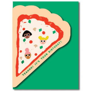 Wenskaart Pizza Carolyn Suzuki Carolyn Suzuki woont in Los Angeles en maakt prachtige illustraties met felle kleuren en speelse patronen die vreugde en diversiteit naar voor brengen. Met haar mooie illustraties met een tikkeltje humor steunt ze verschillende goede doelen zoals mensenrechten en het klimaat. Ze gebruikt het bereik van haar kunst in haar activisme om vrouwelijke ondernemers te ondersteunen. Carolyn heeft de laatste 8 jaar een wenskaartenbedrijf en verkoopt haar mooie illustraties van Japan tot Australië. De “Pizza” dubbele wenskaart met groene metallic print is geprint op 100% gerecycled FSC papier van berk. De afmeting van de dubbele wenskaart is 10,8cm x 14cm. Inclusief groene enveloppe.